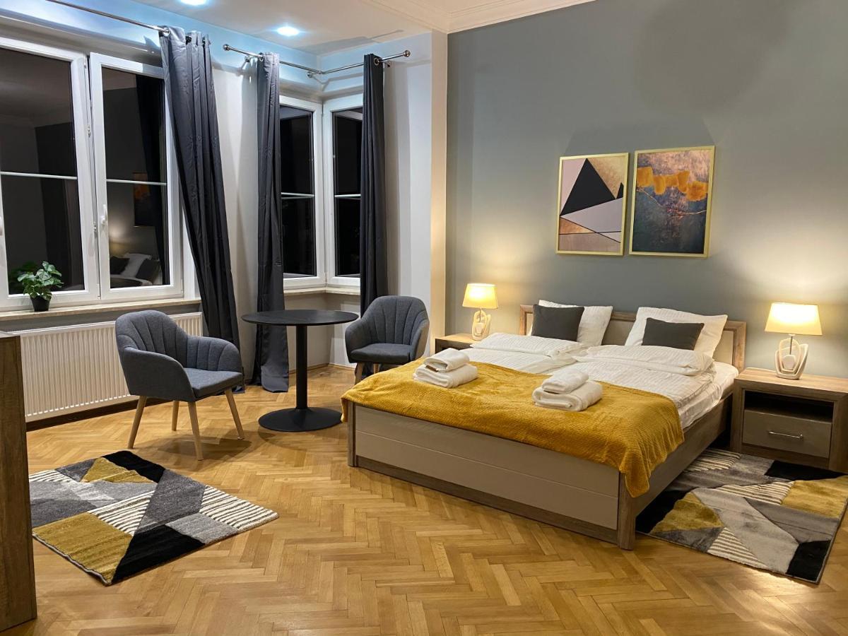 Dunin Majestic Residence 4 Cracovie Extérieur photo